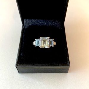 14k white gold aquamarine ring, size 8